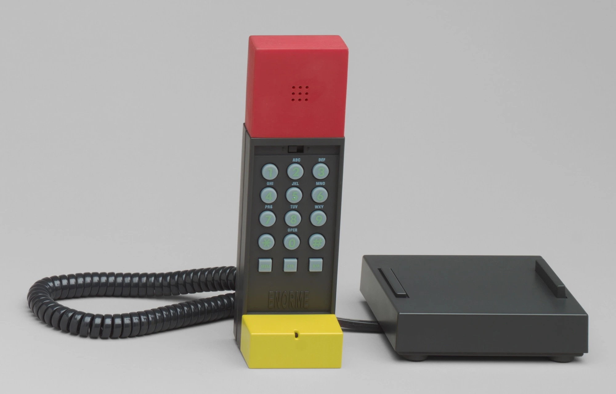 Enorme portable telephone