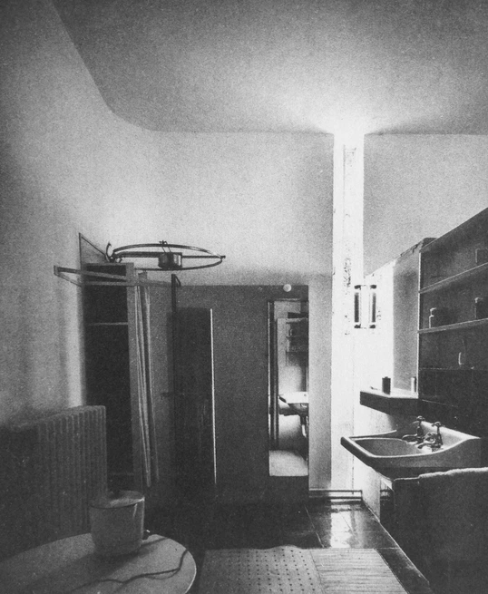 Inside of E-1027