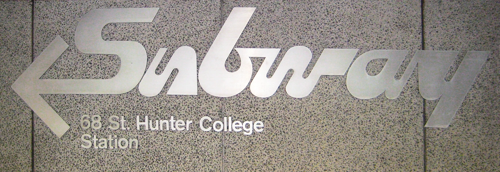 Sign for the 68th Street–Hunter College station at the New York City Subway