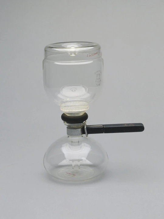 Sintrax, 3/4-Liter coffee maker designed by Wilhelm Wagenfeld