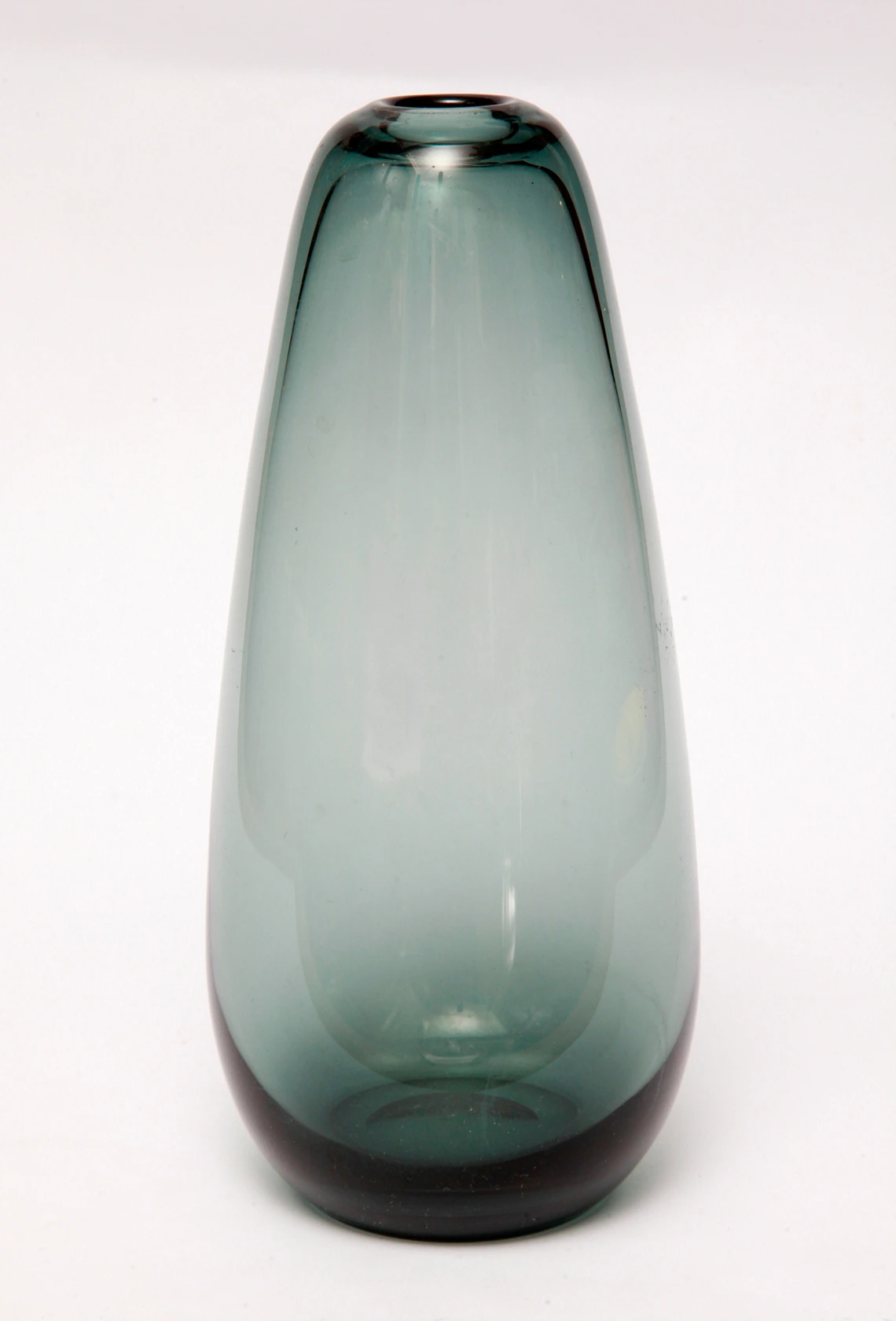 Glass vase designed by Wilhelm Wagenfeld
