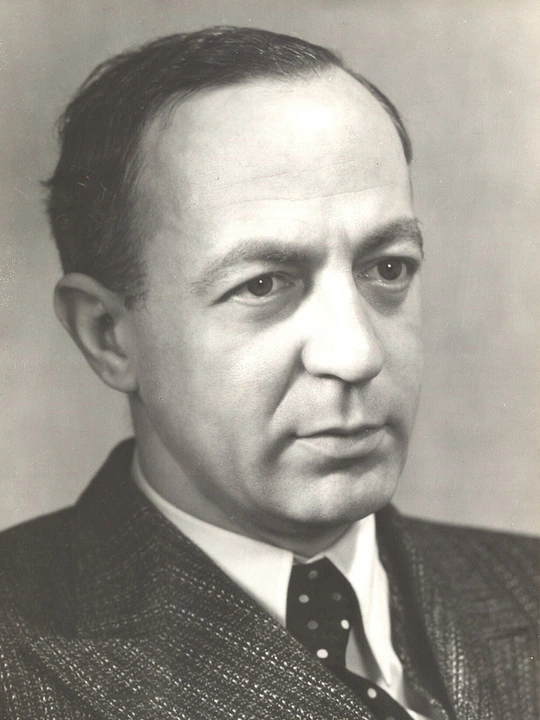Ladislav Sutnar looking sideways