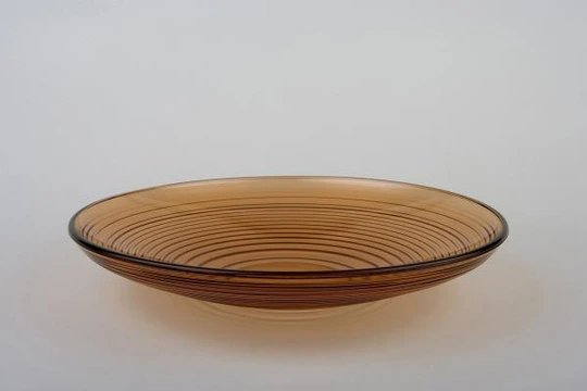 Orande glass plate designed by Wilhelm Wagenfeld