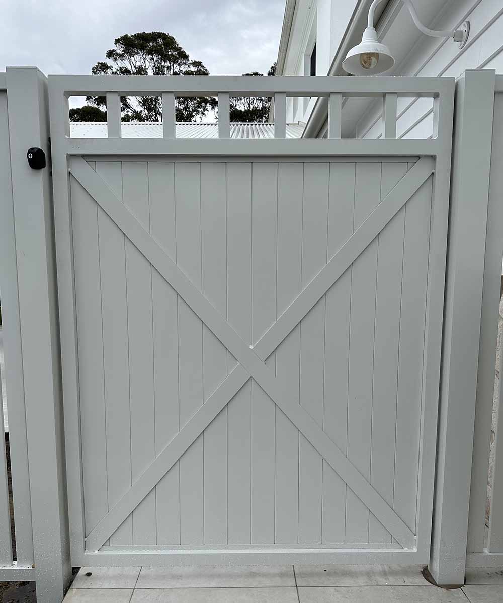 THE FENCE - October 2025 — Modern Hampton style gates by Eagle ...