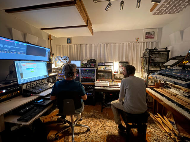 Amarelo Banana mastering, photograph 1 of 4