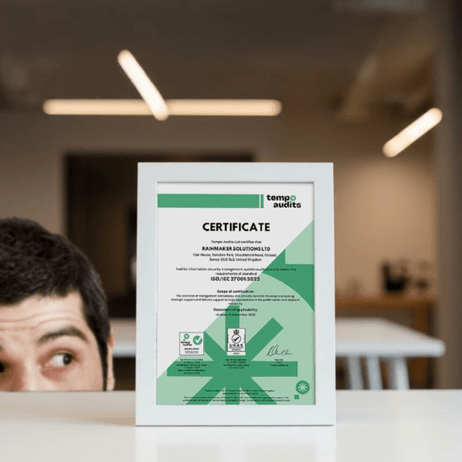 Global management consulting post which reads avoiding the change management ick