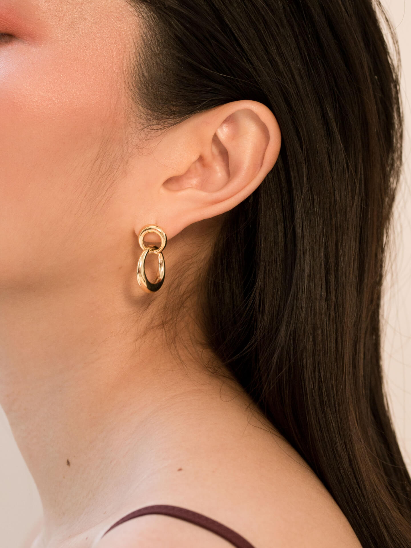 Sculptural jewelry