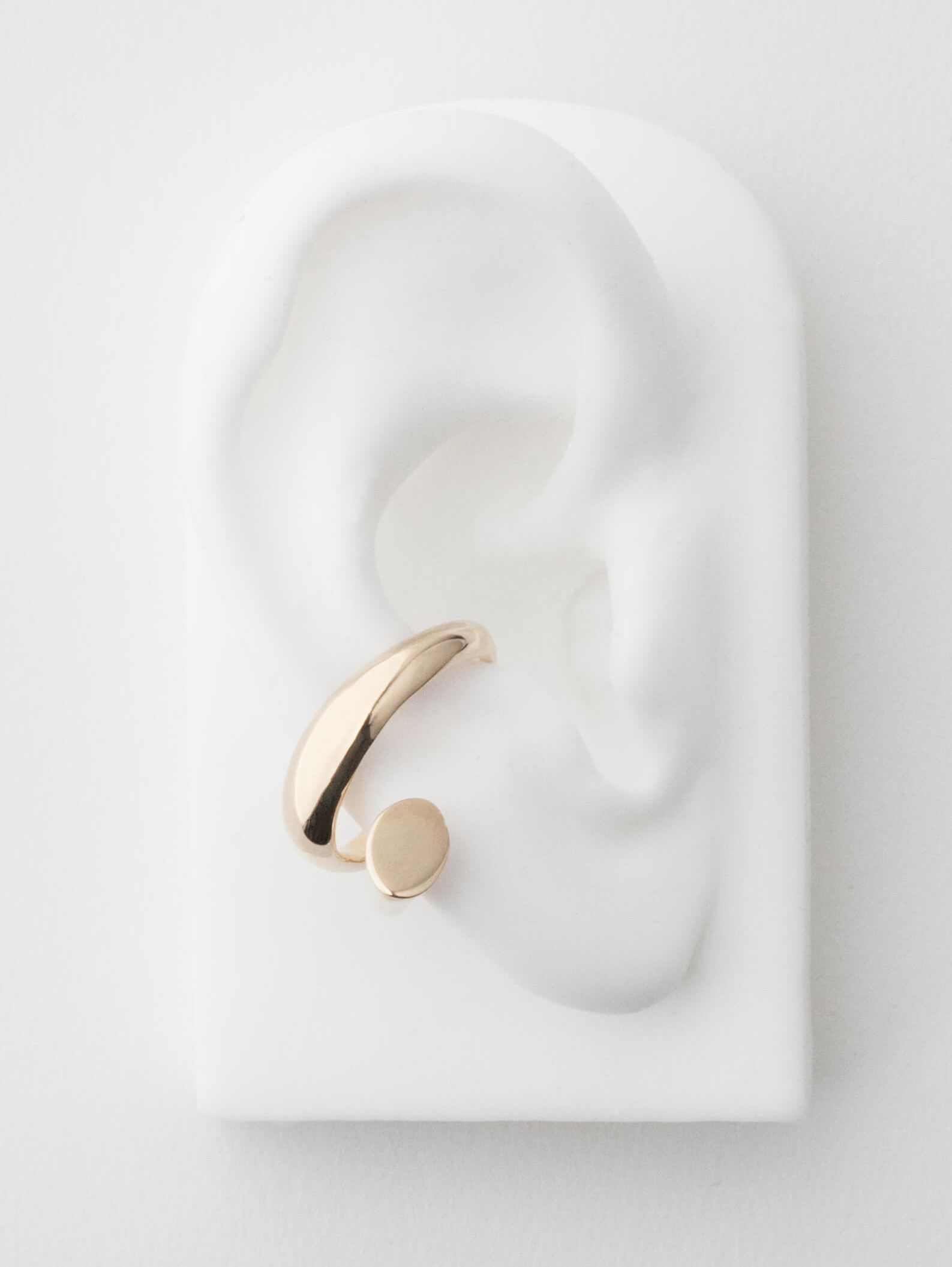 Sculptural jewelry