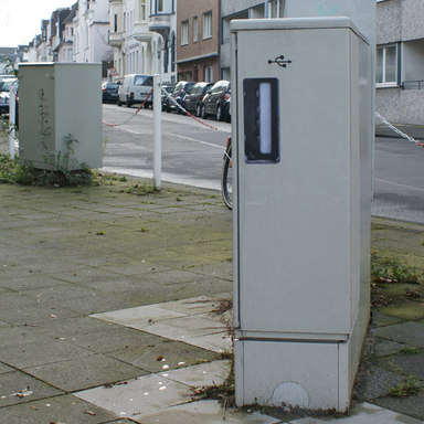 Sebastian Jung β Artist β Street USB