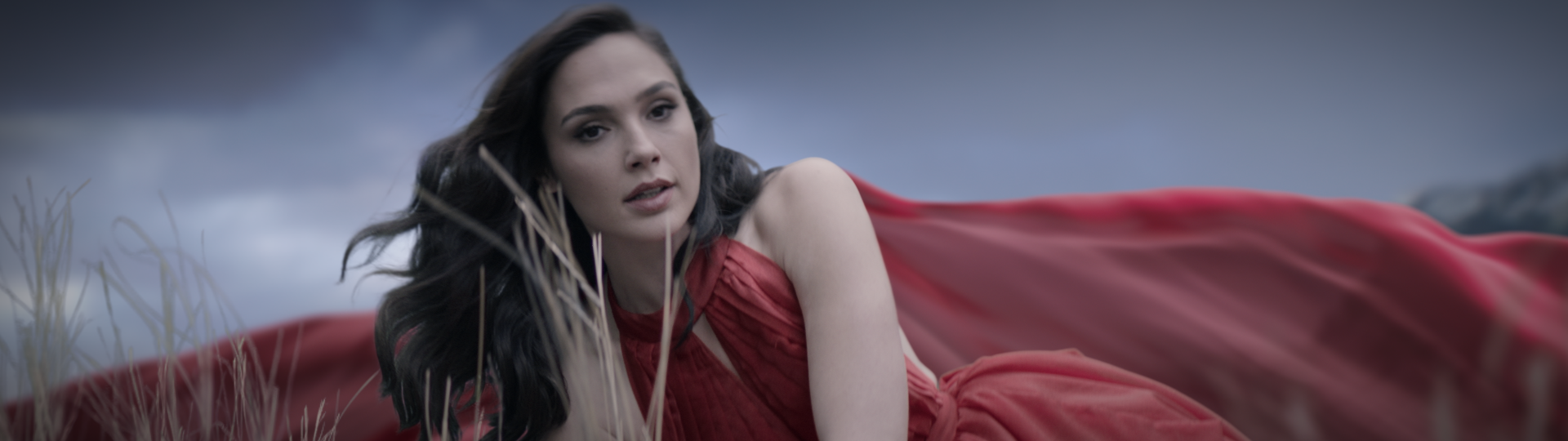 Huawei "See More" commercial with Gal Gadot - cinematic landscape shot - VFX and color grading.