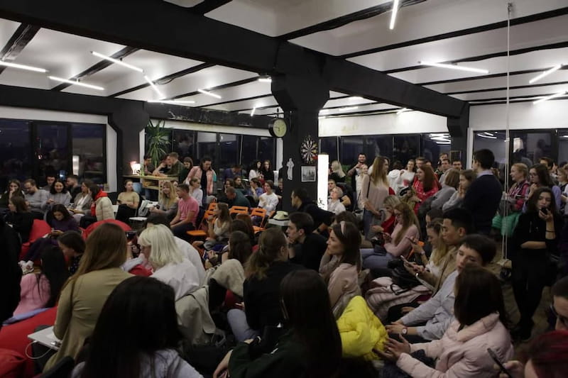 Another example of the scope of the meetup in the 69pixels studio place