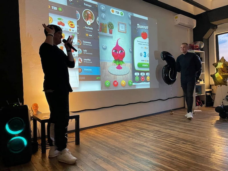 Meetup in the studio 69pixels. Ilya and Alex perform