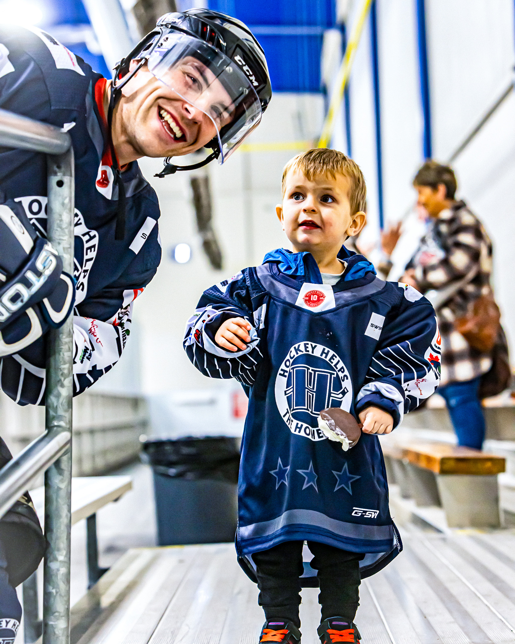 Hockeyhelpsthehomeless