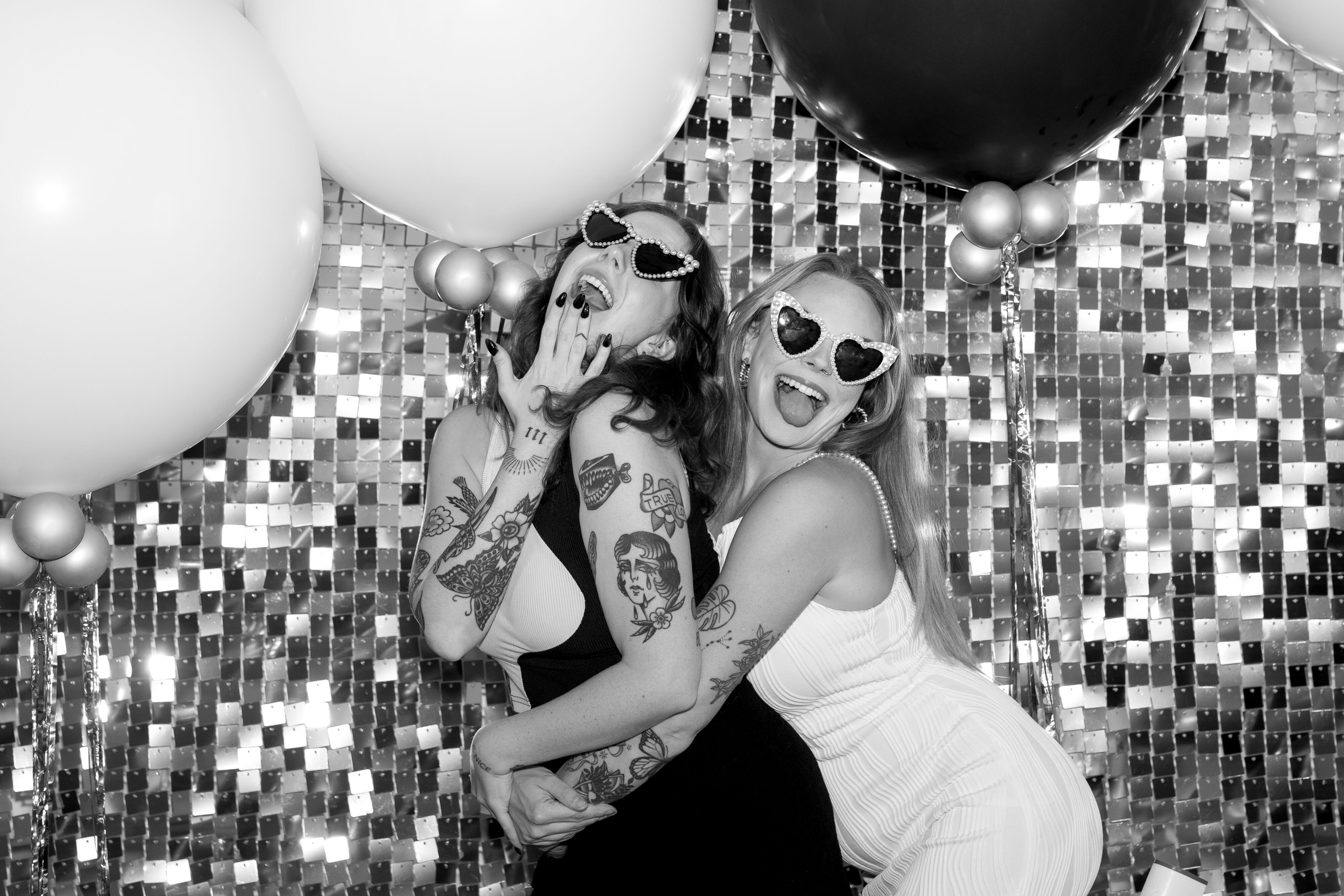 Crisp monochrome portrait from NOVO’s glam booth in Nashville